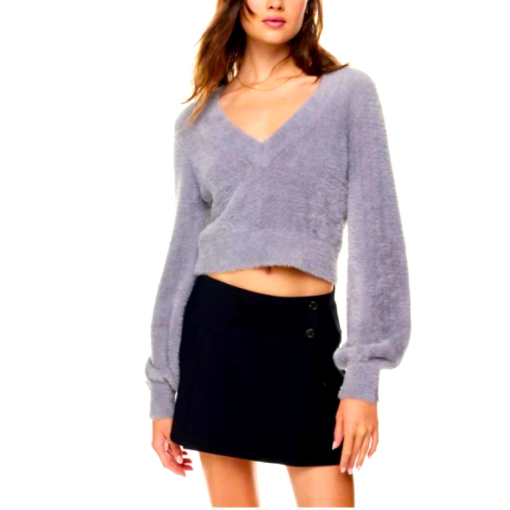 NEW Sunday Best  Fuzzy Crew Long Sleeve Crop Sweater Size L/G
